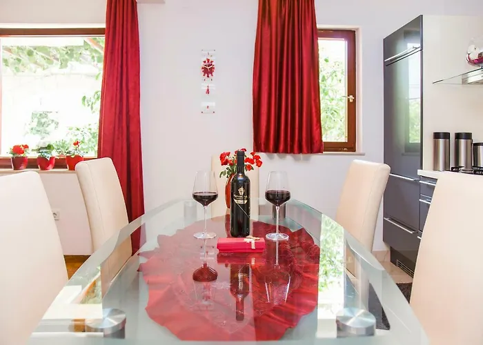 Holiday Home Mirela
