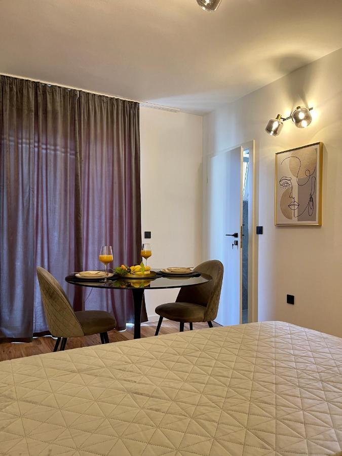 Apartman Mirela *