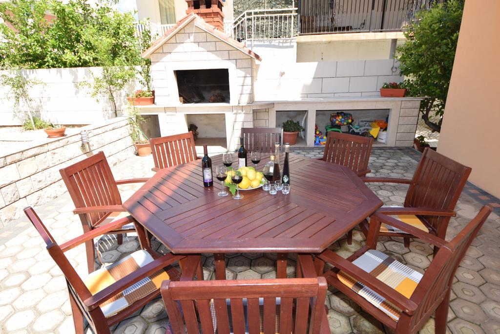 Mirela Apartman